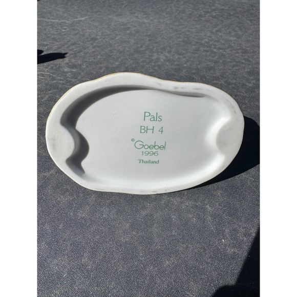 Goebel Berta Hummel Pals BH 4 1996 Figurine Germany Child Playing Dog - Picture 4 of 4